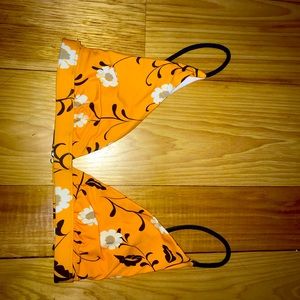 Venus Swim Top Size small.